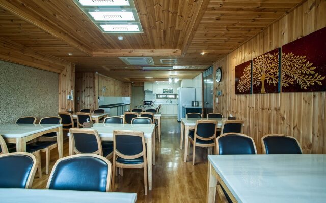 Hotel Maple