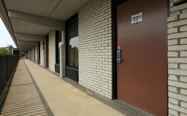 Americas Best Value Inn North Capital