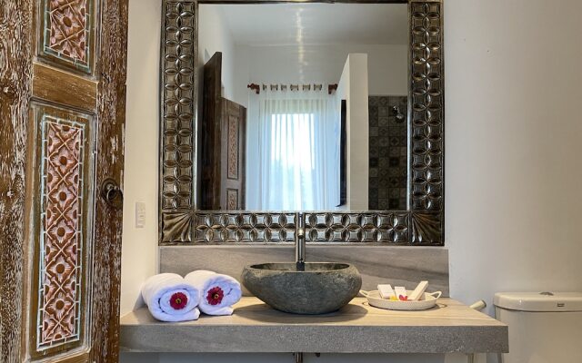 Wide Sands Beach Retreat