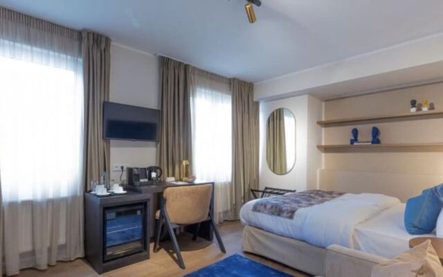 Delphi Hotel & Restaurant