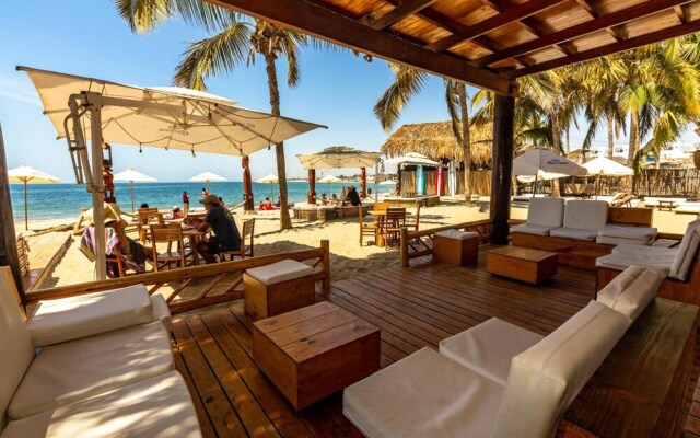 Hotel Del Wawa Beach Front
