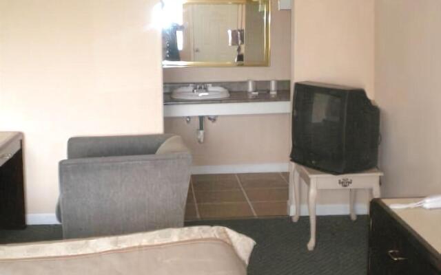 Value Inn McKenzie