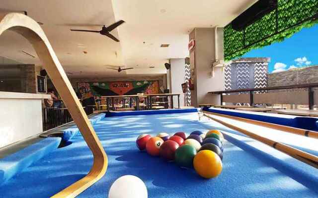 Royal Bay Hotel Makassar