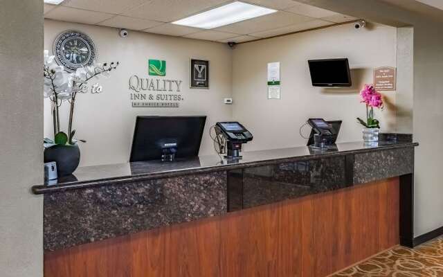 Quality Inn & Suites Vancouver North