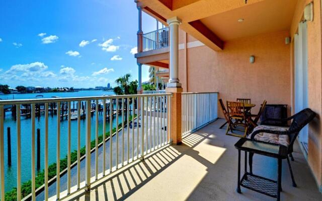 Harborview Grande 202