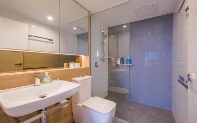 Homely Apartments in Southbank