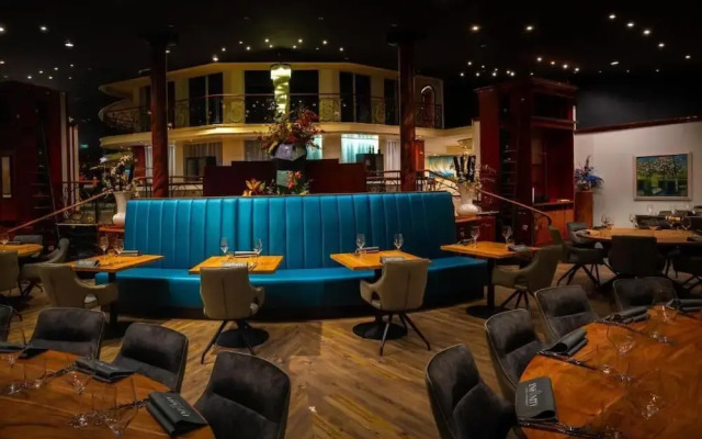 Hotel & Restaurant Infinity