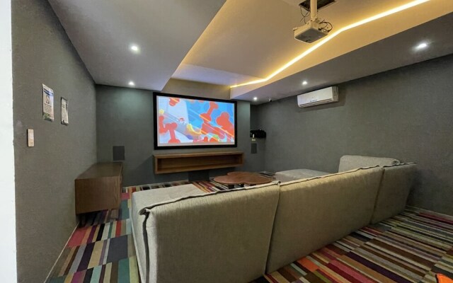 New Downtown Loft With Gym-Spa-Cinema