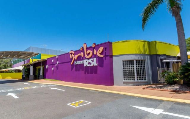 Fabulous location - Ground Floor Waterfront Unit! Clearview Apartments