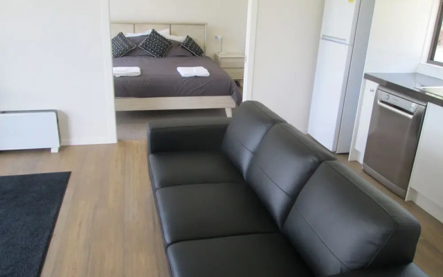 Just Red Wines Vineyard Cabins