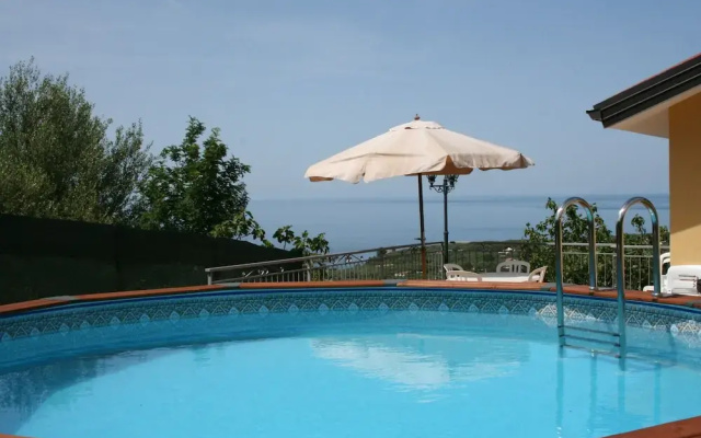 Holiday House in Cilento With Pool and sea View