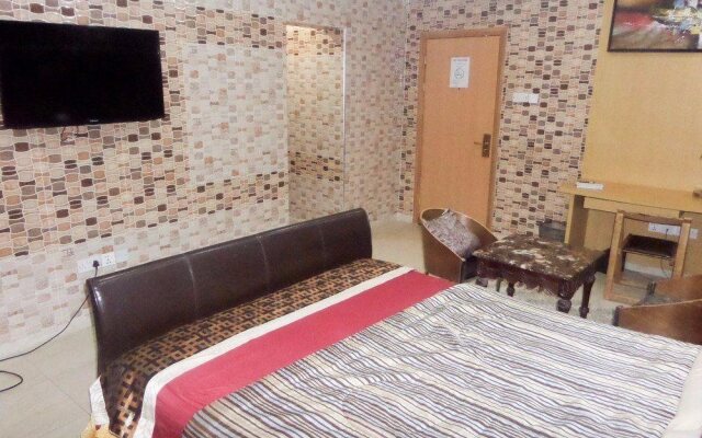 Firstview Luxury Apartment Hotel