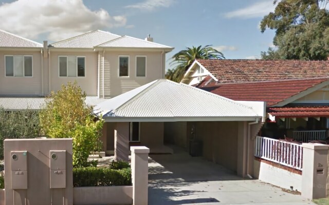 Inner Western Suburbs Retreat