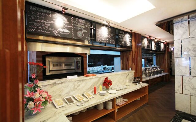 Airy Blok M Melawai 18 Jakarta