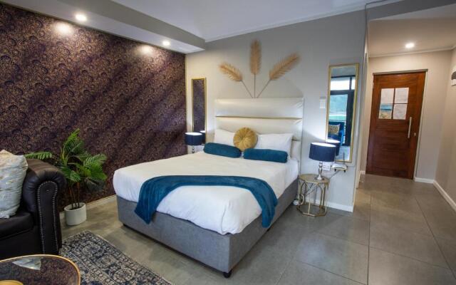 uSHAKA WATERFRONT - SUPERB STUDIO SERENITY