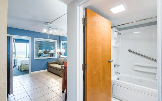 Ocean Sands Resort, Oceanfront, Virginia Beach by Vacatia