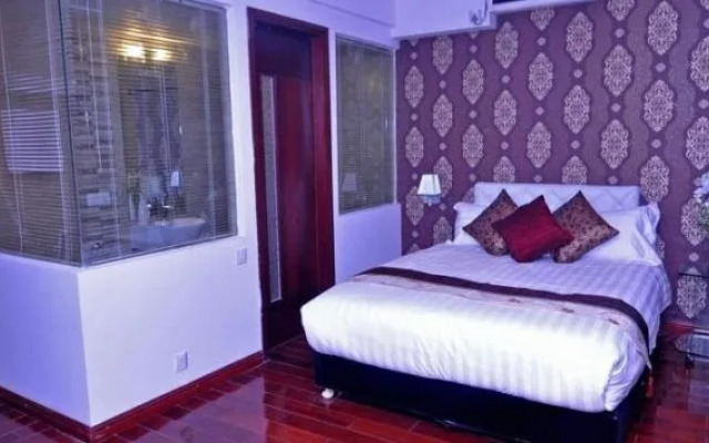 Contemporary Heights Hotel