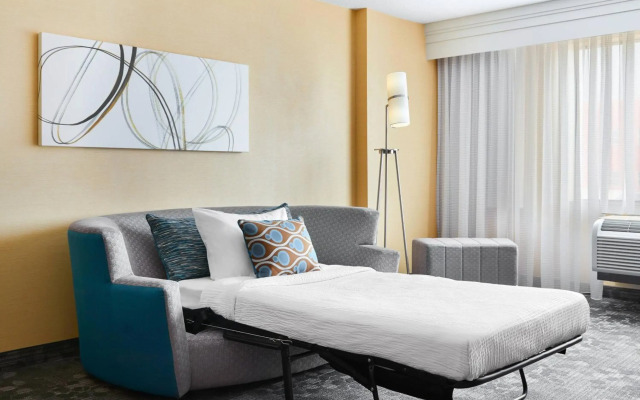 Courtyard by Marriott Newark Downtown