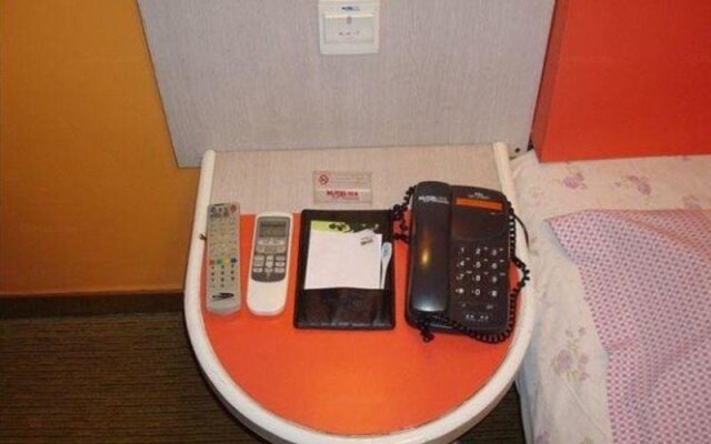 Motel168 Wuhan HuaQiao Inn