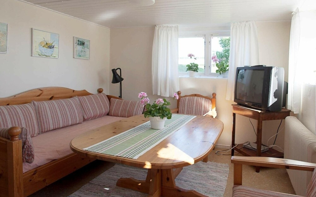 3 Person Holiday Home in Hamburgsund