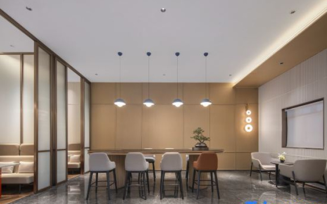 Holiday Inn Express Shenzhen Baolong Metro Station By IHG