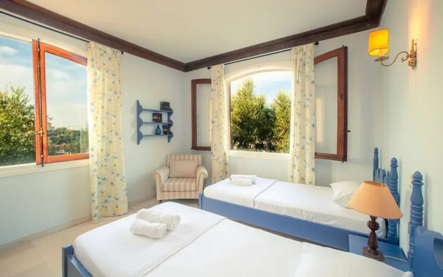 La Belle Villa - Family Retreat Magnificent View