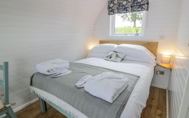 Laird Lodge 2