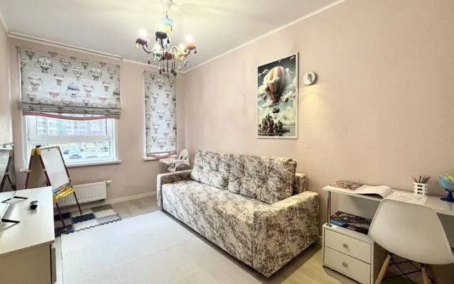 Мун72 на улице Джанбровского, д. 4