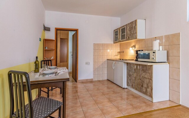 Beautiful Apartment in Pula With Wifi