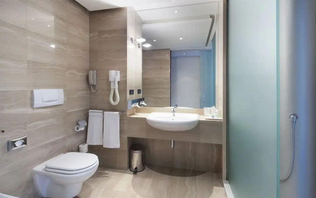 DoubleTree by Hilton Turin Lingotto