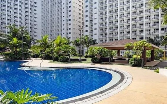 Homefort at Shore 1 Residences