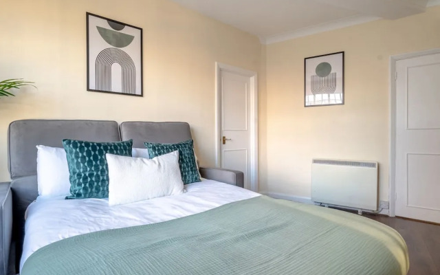 Charming 1BR in London's Westminster
