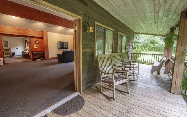 Opossum Creek Retreat