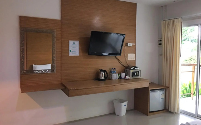 Dong Talay Lipe Beach Resort