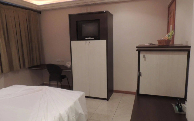 Hotel Luni