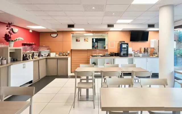 Comfort Aparthotel Versailles Saint Cyr l'Ecole