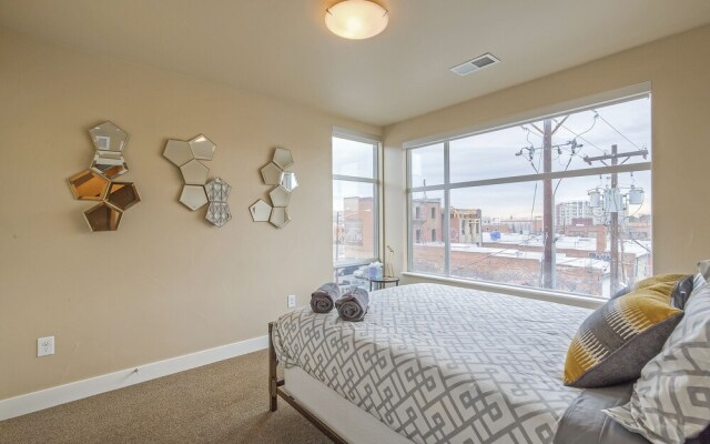 Swanky Downtown Loft! City Views! Sleeps 10!