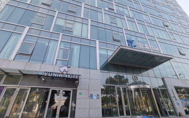 YUNIK Hotel (Shanghai Minhang China Normal University)