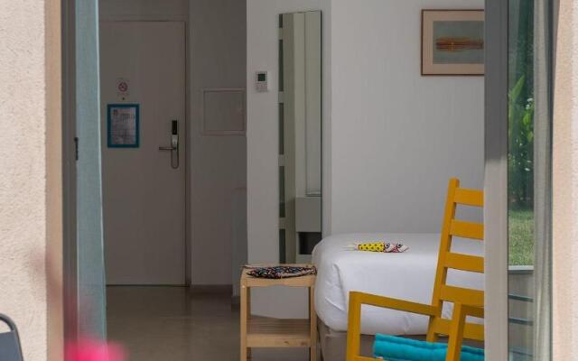Hotel 96