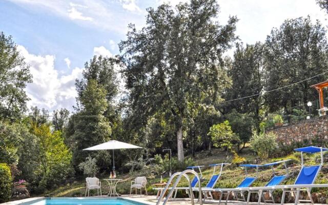 Casa al Bosco private pool in the wood