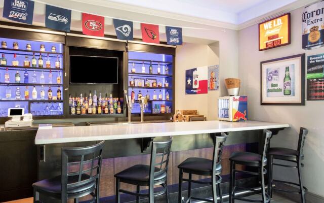 La Quinta Inn & Suites Raymondville