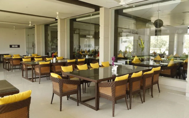 Silver Estate Resort