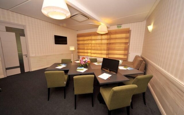 Villa Four Rooms