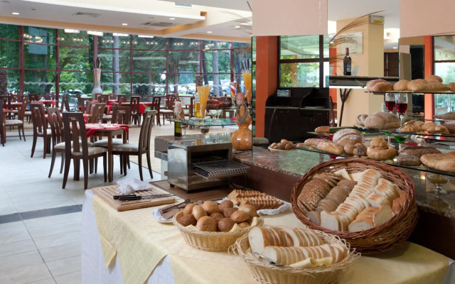 Arabella Beach Hotel
