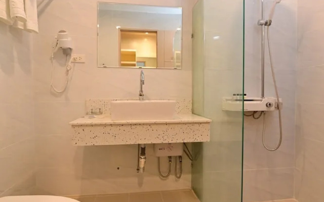 T Shine Resort and Spa