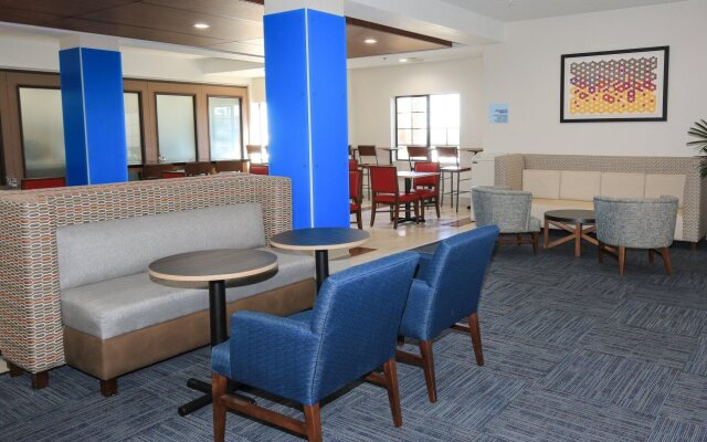 Holiday Inn Express Hotel & Suites Hesperia by IHG