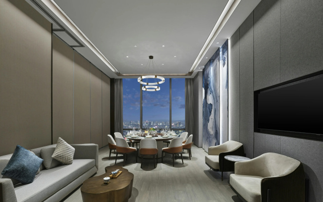 Hilton Zhuji