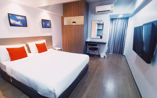 Star Sukhumvit by OYO Rooms