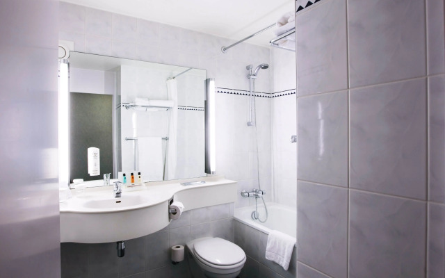 Holiday Inn Brussels Airport by IHG