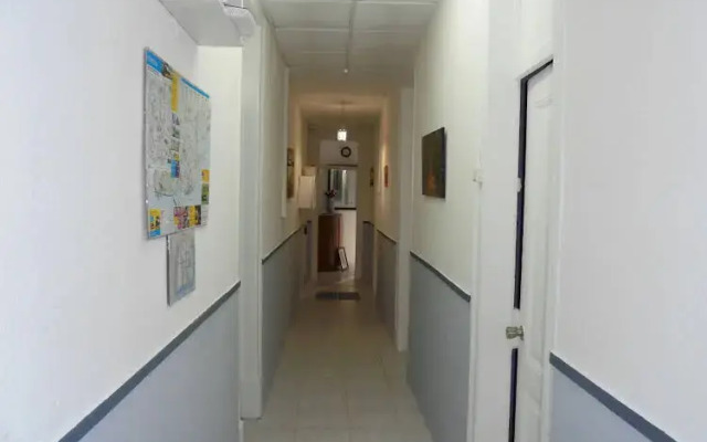 Crescent Rooms